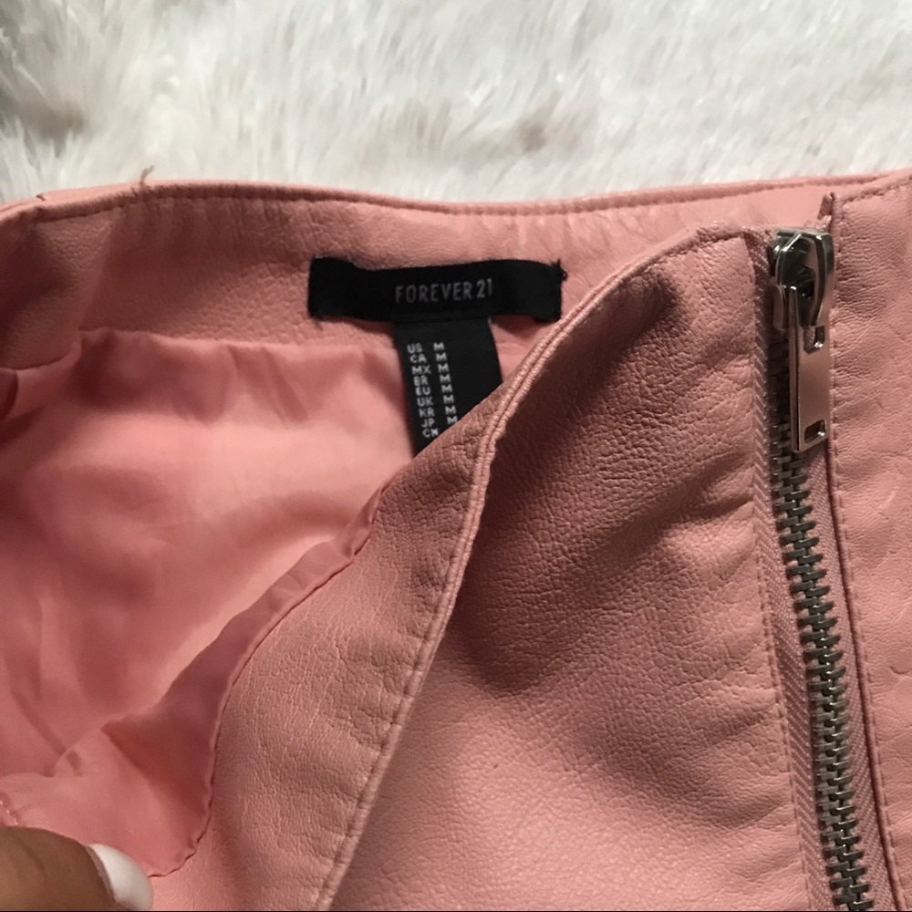 Leather soft pink mini skirt